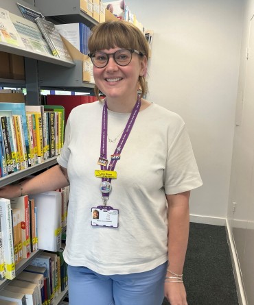 Lucy Dixon librarian