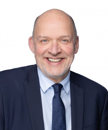 Headshot of Simon Morritt.
