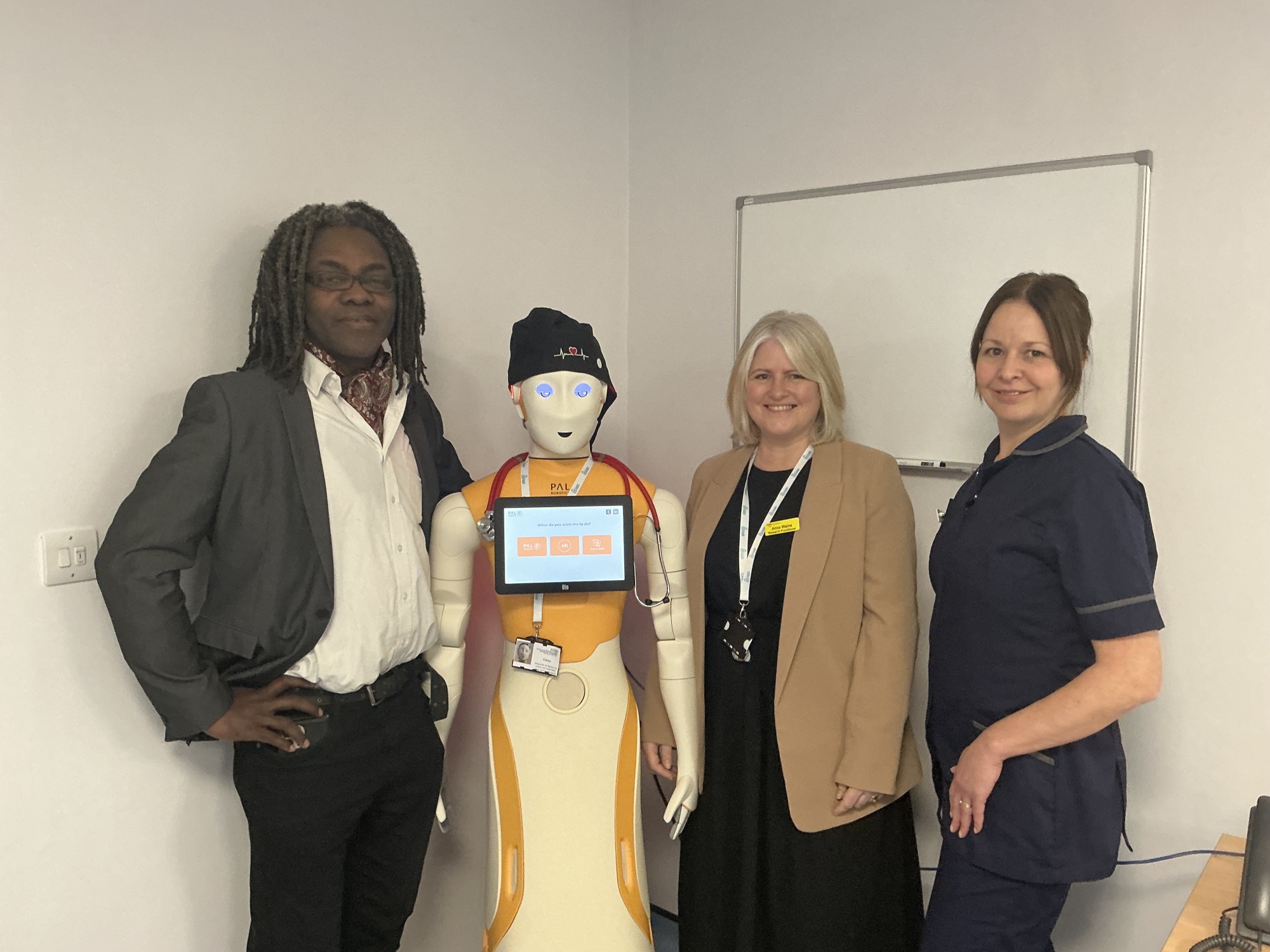 Consultant Dr Ol’Tunde Ashaolu, DAISY, Research Practitioner Anna Waine, and Research Nurse Laura Barman